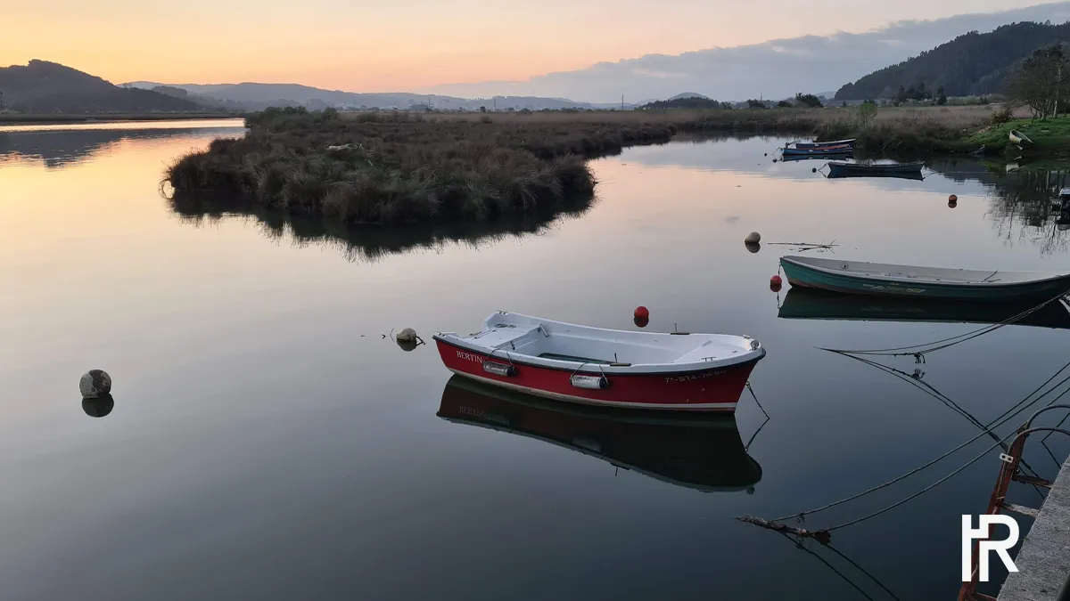 Entorno natural en Limpias Cantabria junto al río Asón